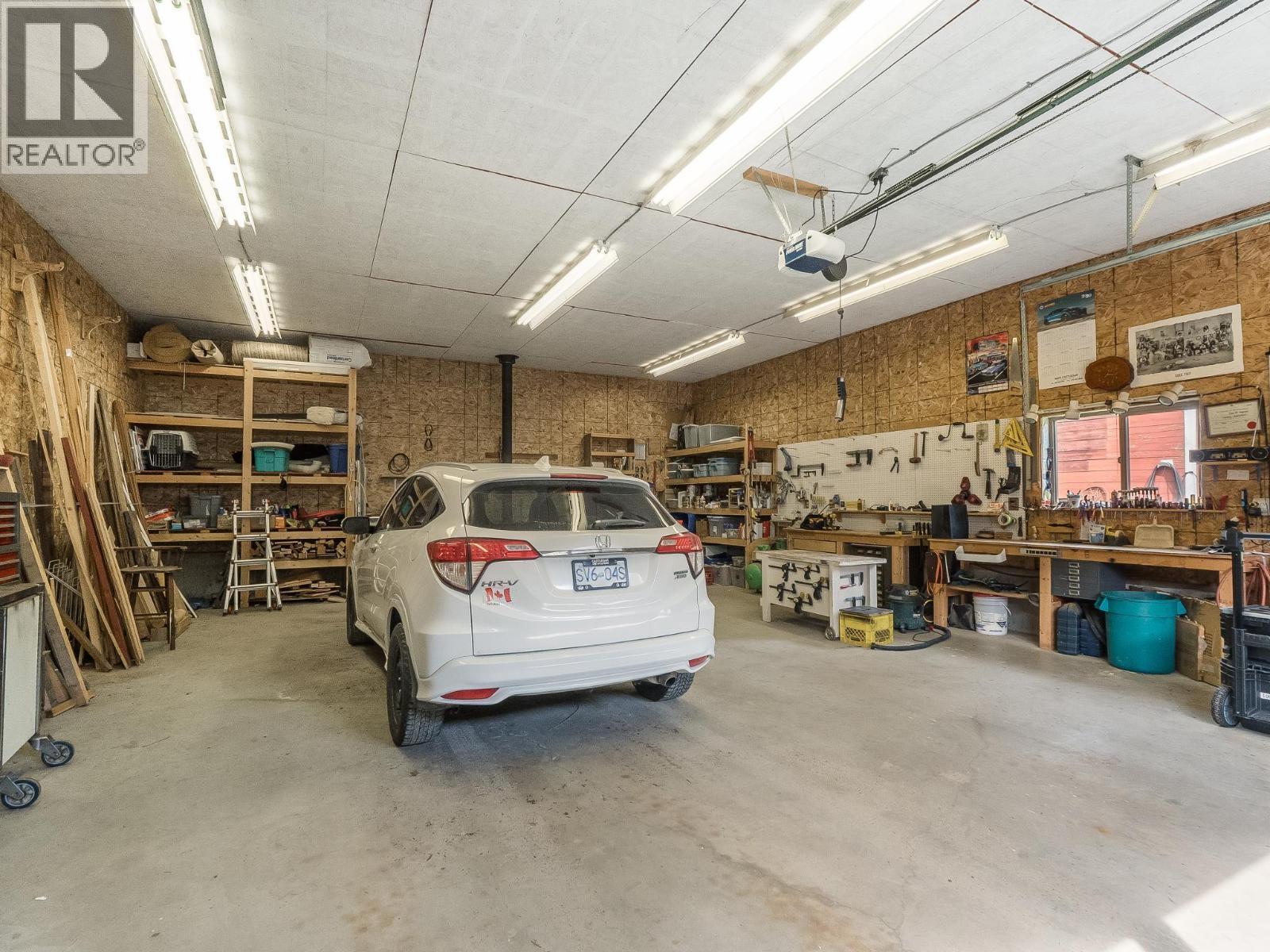1663 Moran Road Road, Thrums, BC - Indoor Photo Showing Garage