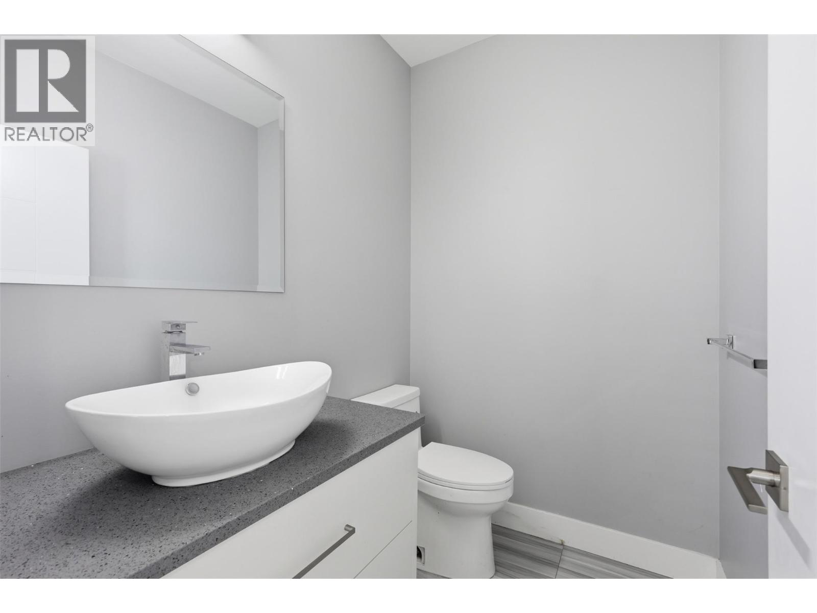 154 Williams Street, Kamloops, BC - Indoor Photo Showing Bathroom