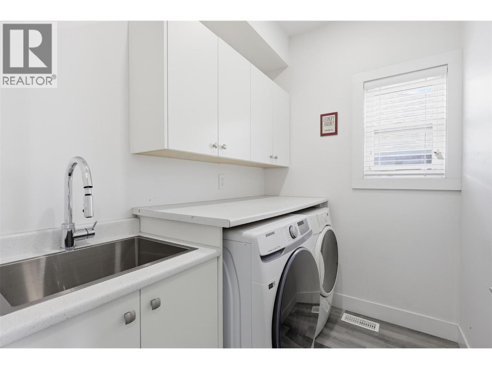 154 Williams Street, Kamloops, BC - Indoor Photo Showing Laundry Room