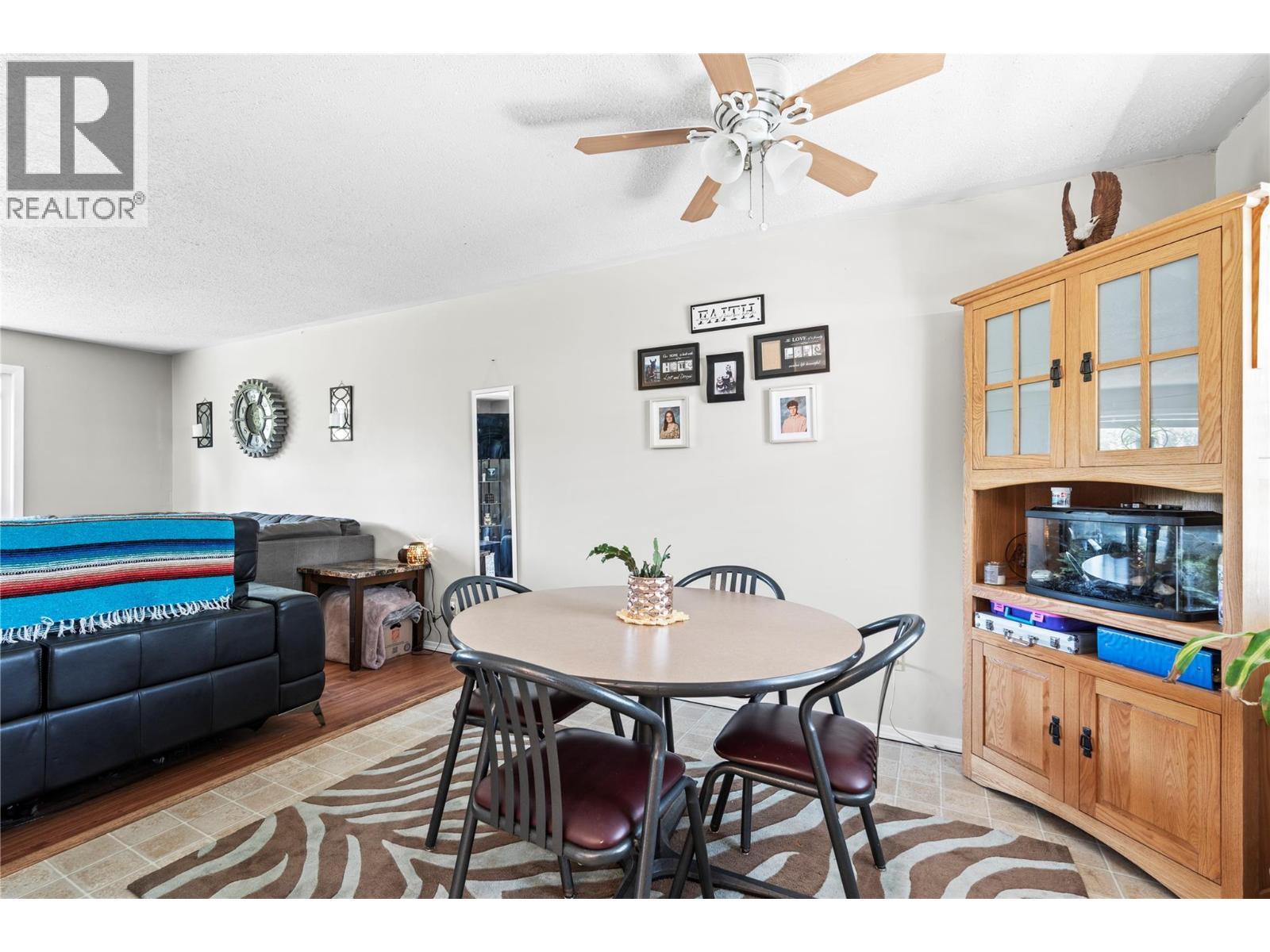 Second Home Dining - 1451 Mountview Road, Vernon, BC - Indoor Photo Showing Other Room