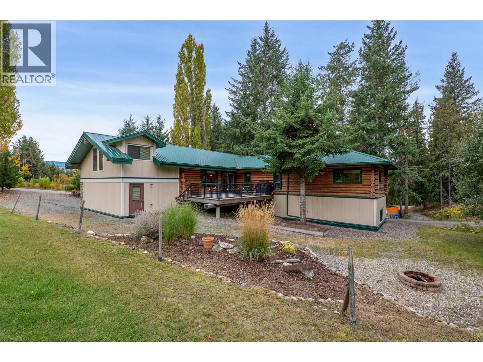 7799 Golf Course Road, Anglemont, BC - Outdoor