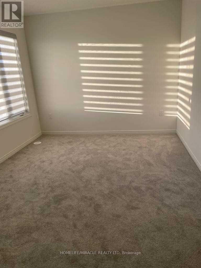 1392 Coral Springs Path, Oshawa, ON - Indoor Photo Showing Other Room