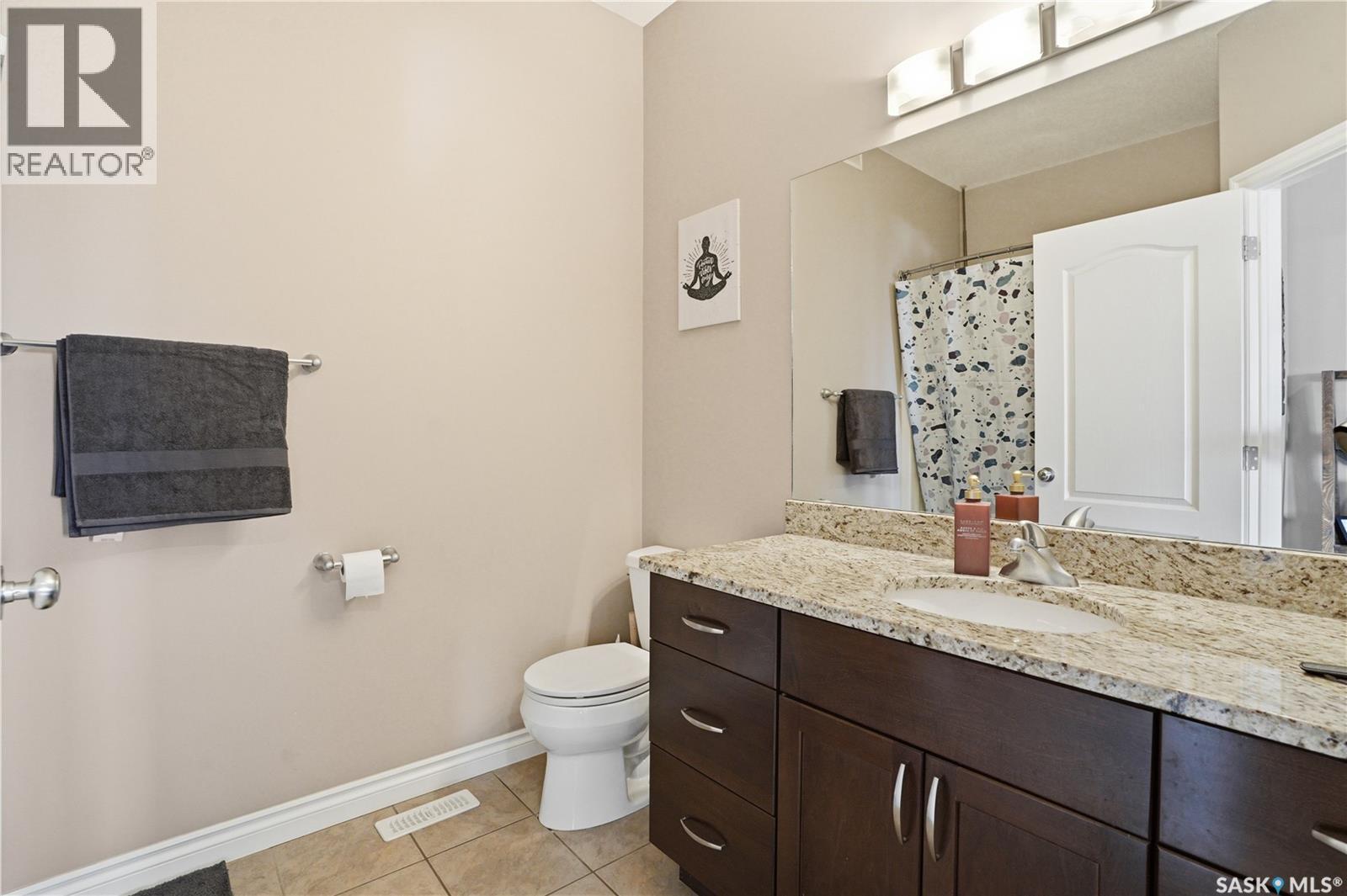 234 Greenfield Crescent, Saskatoon, SK - Indoor Photo Showing Bathroom