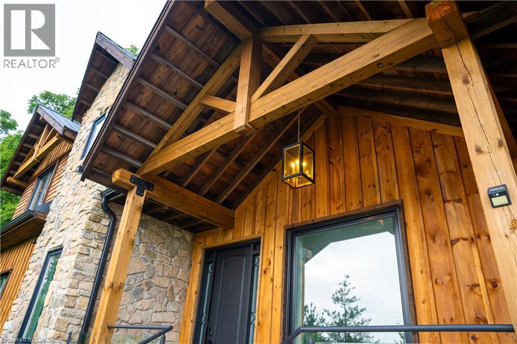 2019 Dundas Street, Burlington, ON -