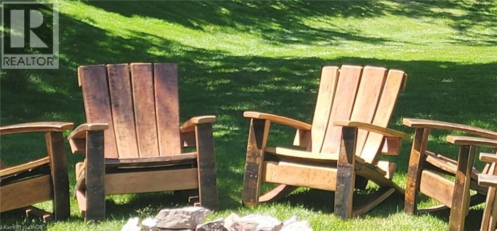 2019 Dundas Street, Burlington, ON - Outdoor