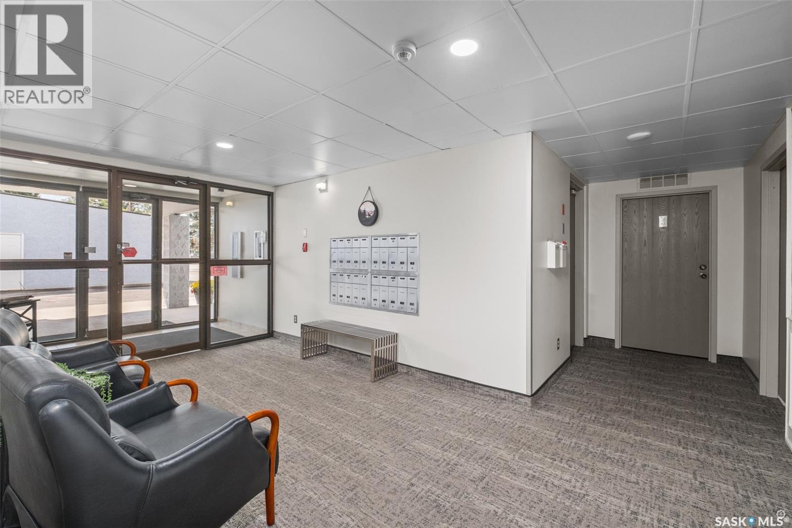 1B 516 River Street E, Prince Albert, SK - Indoor Photo Showing Other Room