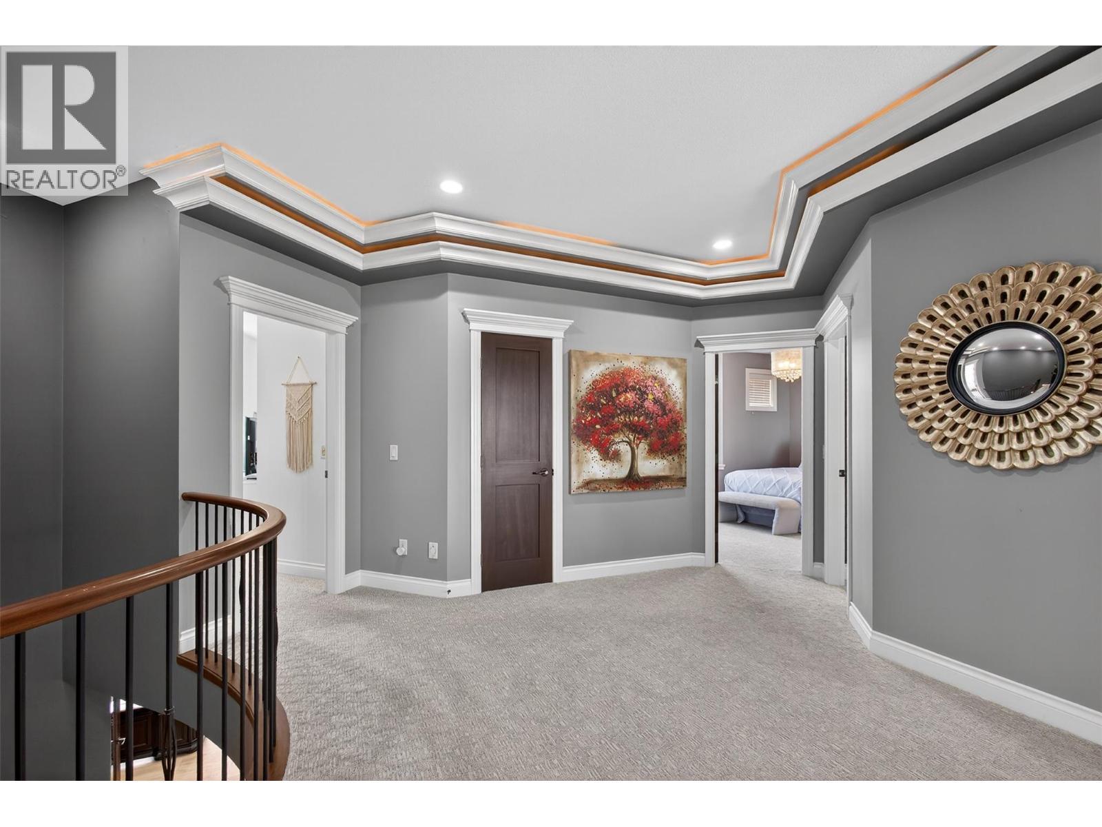 Wet bar on lower level - 336 Quilchena Drive, Kelowna, BC - Indoor