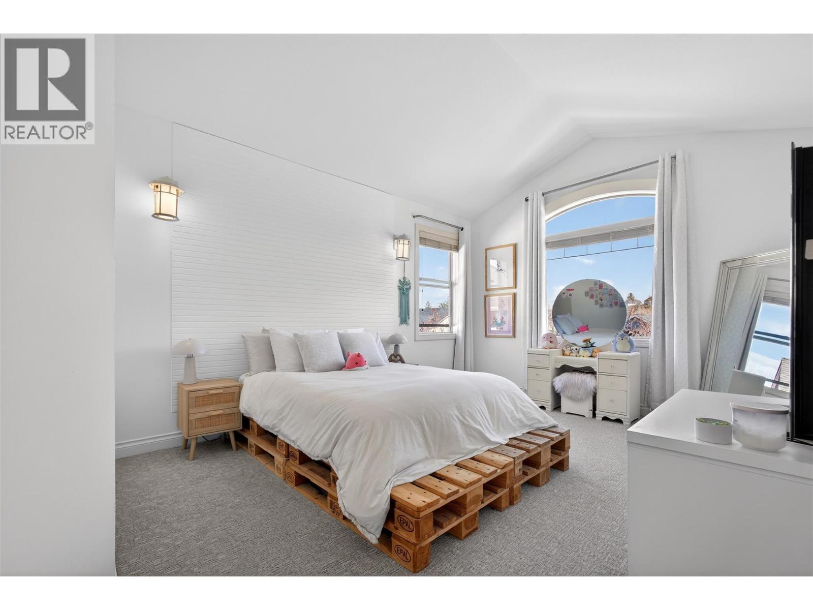 Potential for wine cellar - 336 Quilchena Drive, Kelowna, BC - Photo Showing Other Room