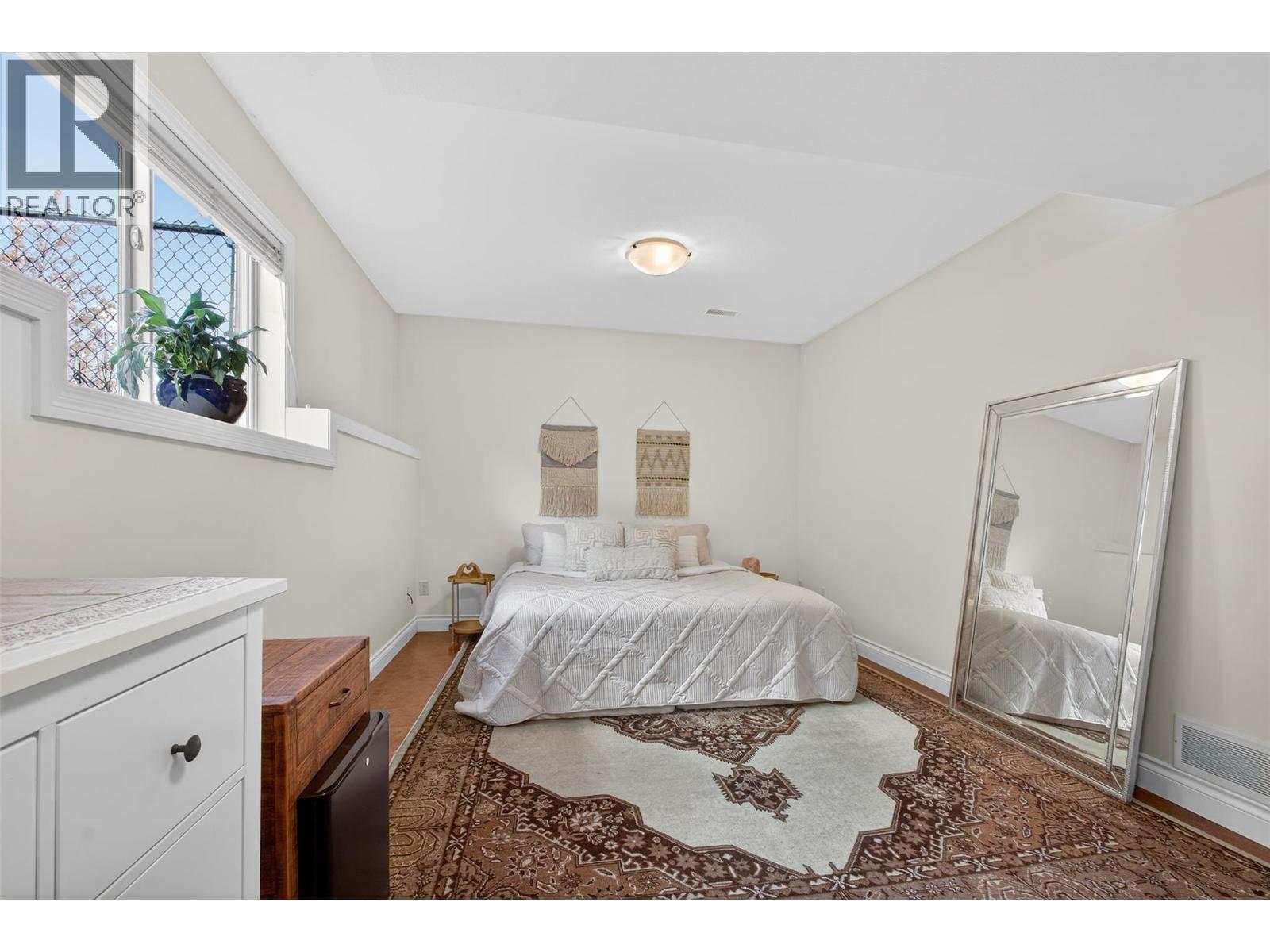 Main level floor plan - 336 Quilchena Drive, Kelowna, BC - Other