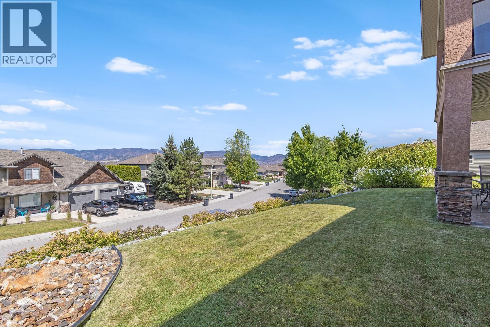 610 Arrowleaf Lane, Kelowna, BC - Outdoor