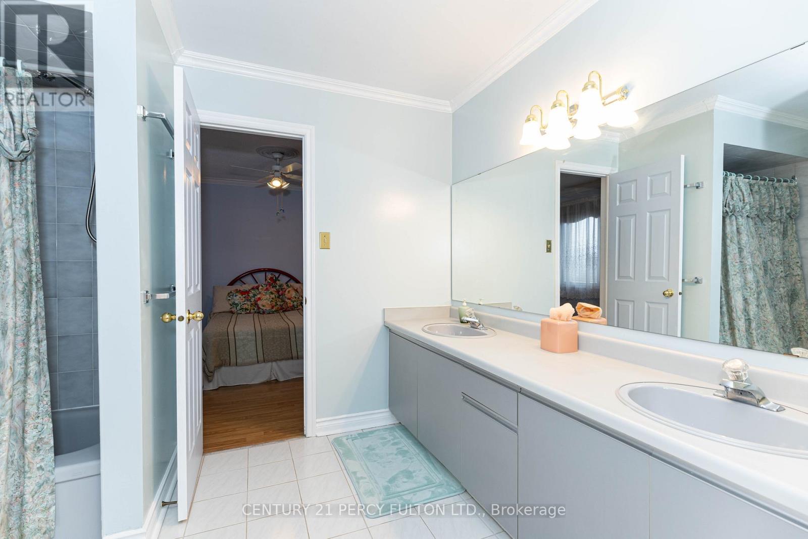 23 Leah Crescent, Ajax, ON - Indoor Photo Showing Bathroom