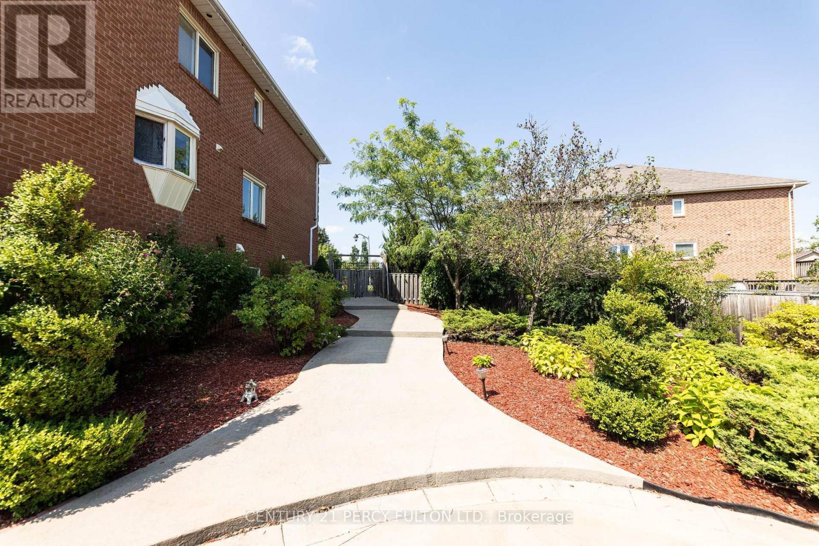 23 Leah Crescent, Ajax, ON - Outdoor