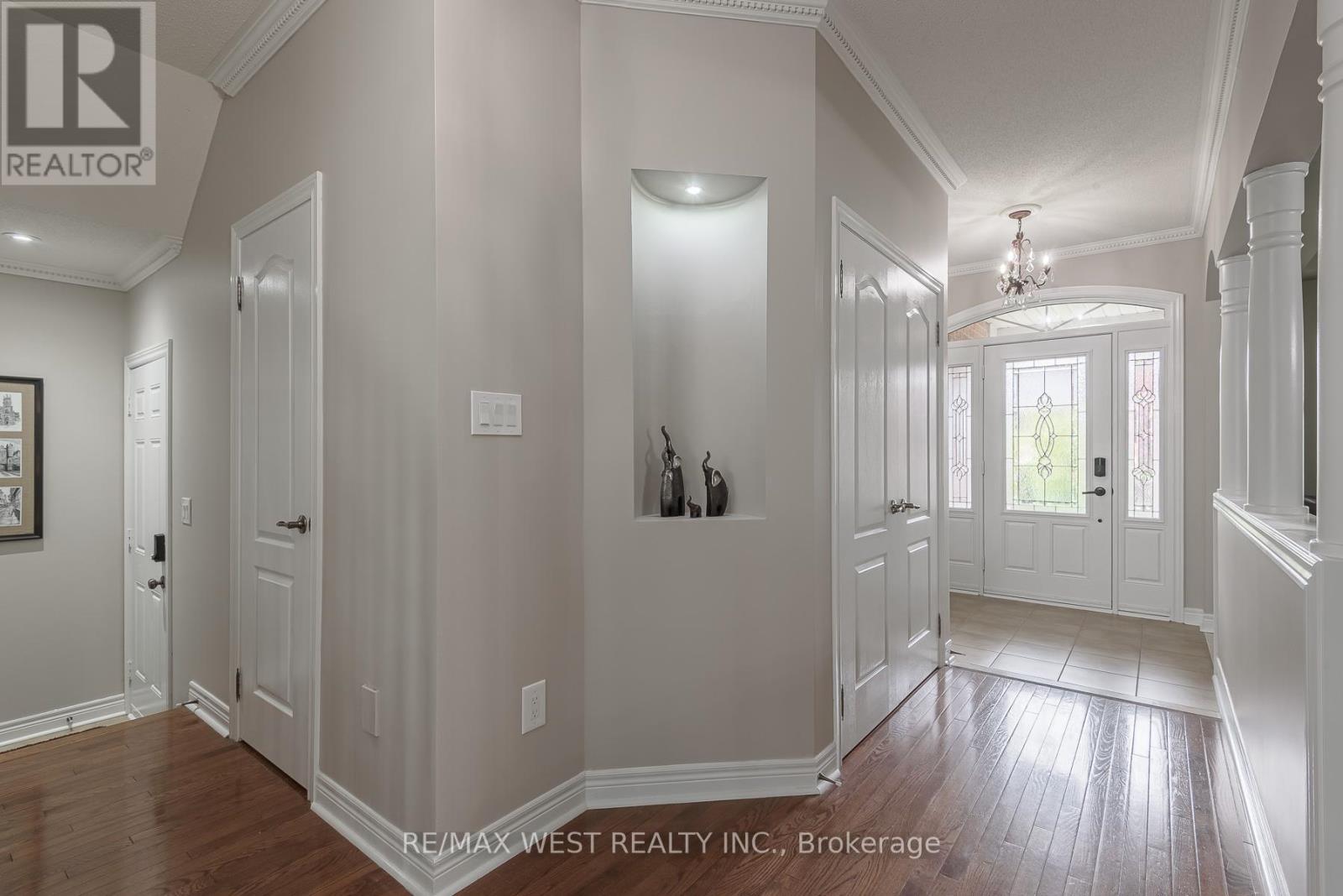17 Hawkridge Trail, Brampton, ON - Indoor Photo Showing Other Room