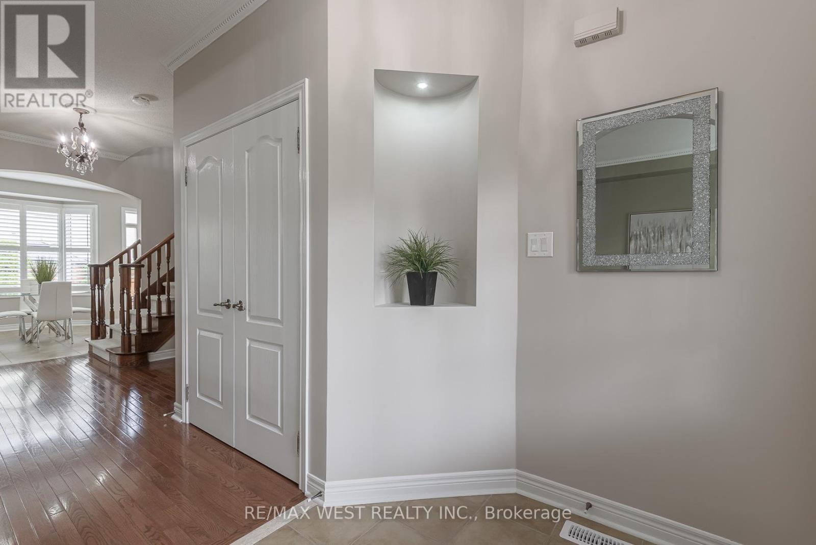 17 Hawkridge Trail, Brampton, ON - Indoor Photo Showing Other Room