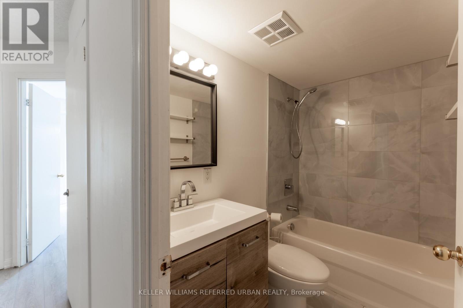 Bathroom - 651 - 3 Everson Drive, Toronto, ON - Indoor Photo Showing Bathroom