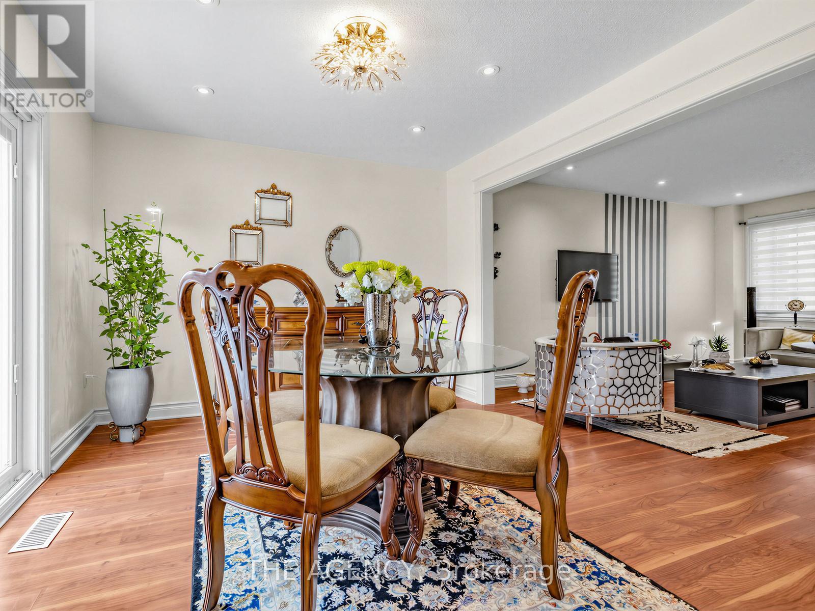 146 Crosby Avenue, Richmond Hill, ON - Indoor Photo Showing Dining Room
