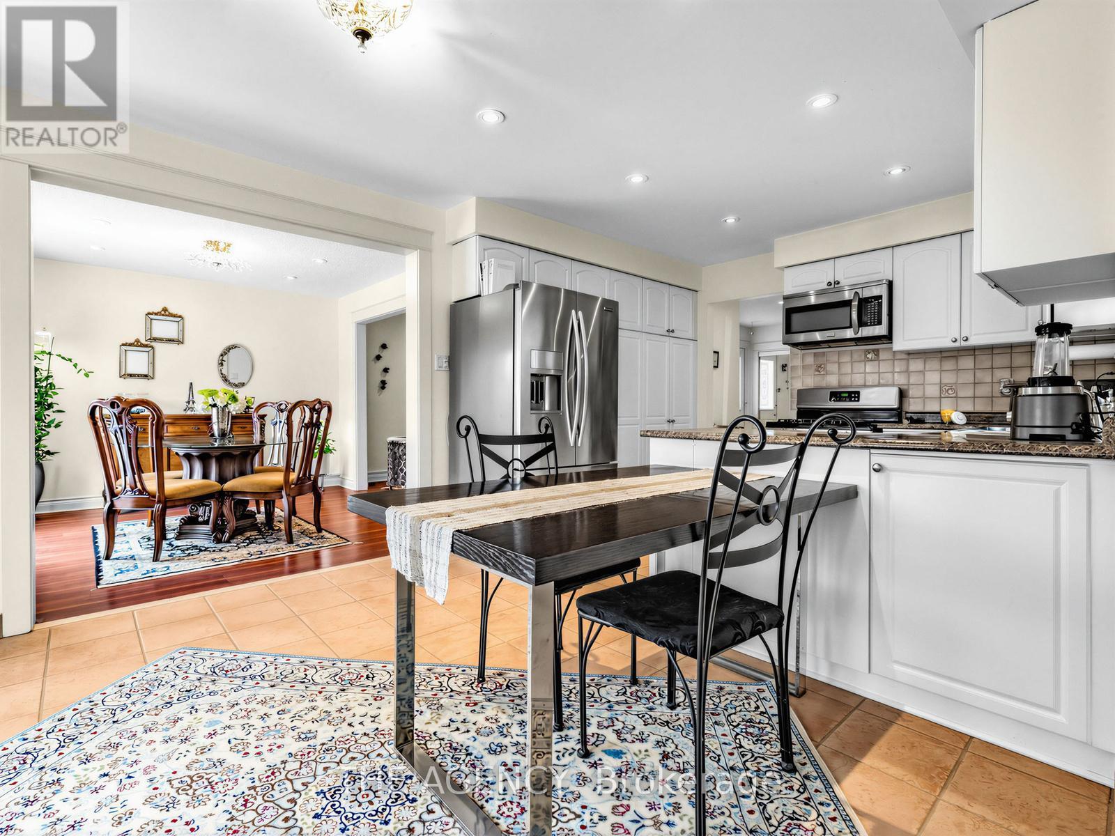 146 Crosby Avenue, Richmond Hill, ON - Indoor
