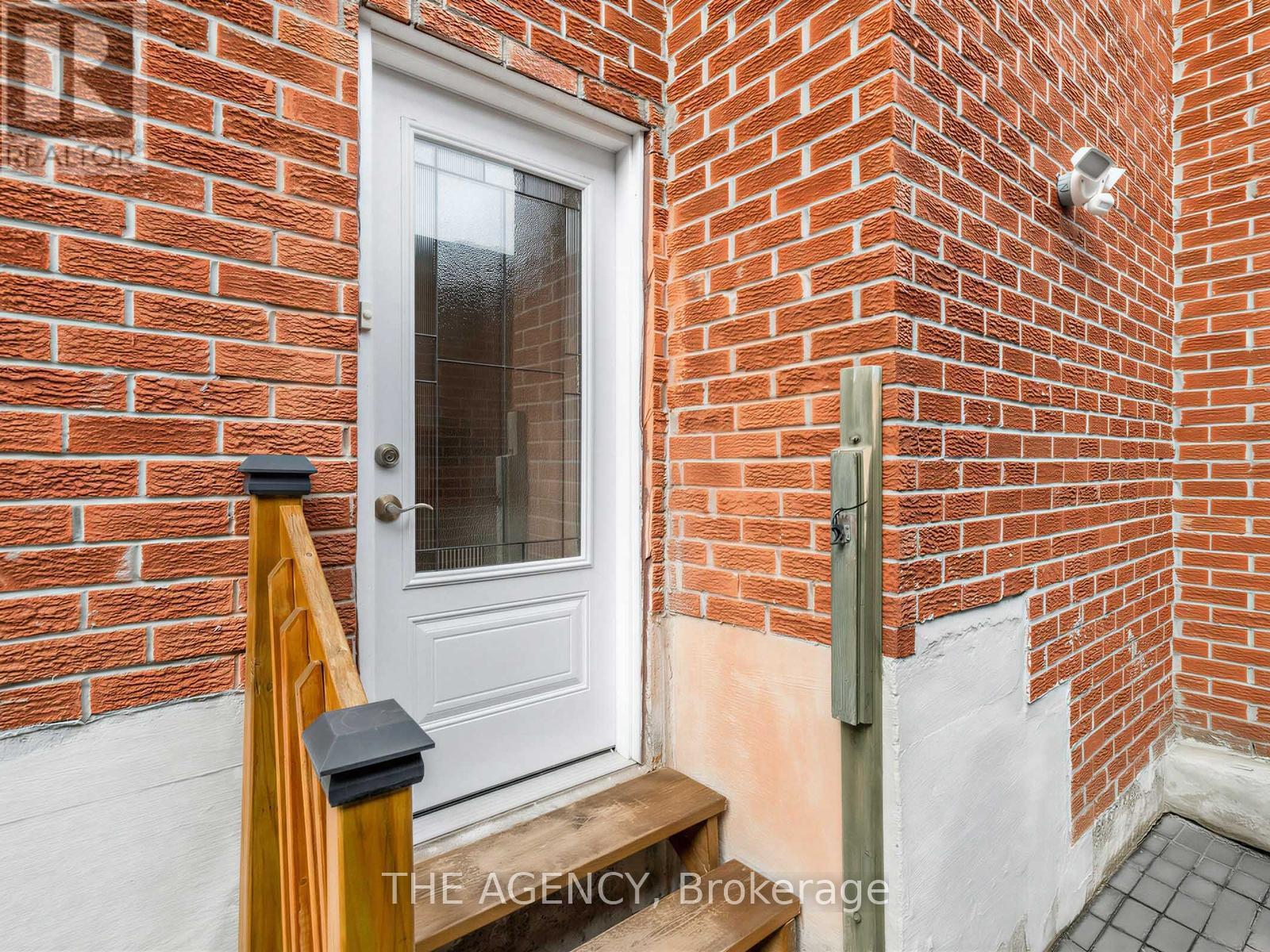 146 Crosby Avenue, Richmond Hill, ON - Outdoor With Exterior