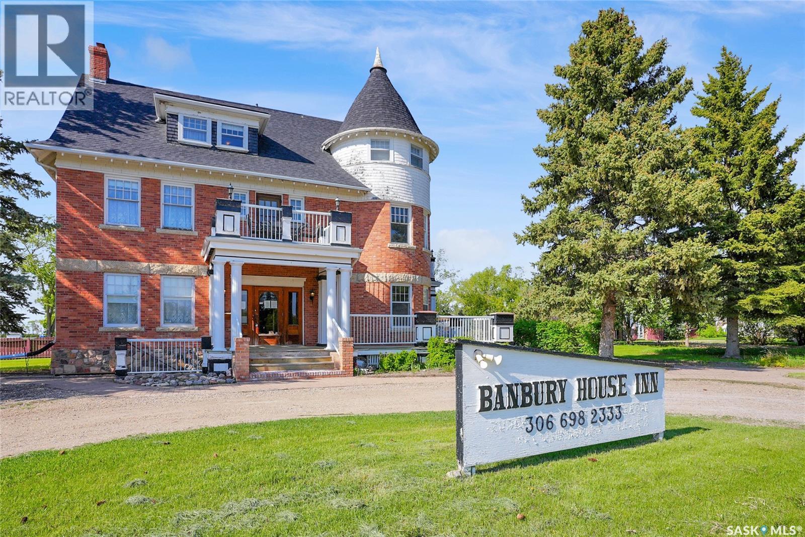 104 Front Street, Wolseley, SK
