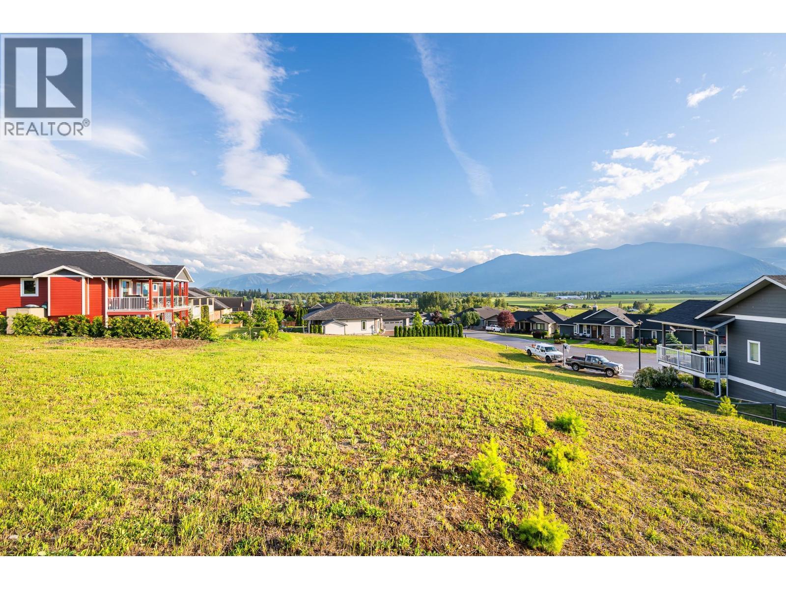 1016 Purcell Crescent, Creston, BC