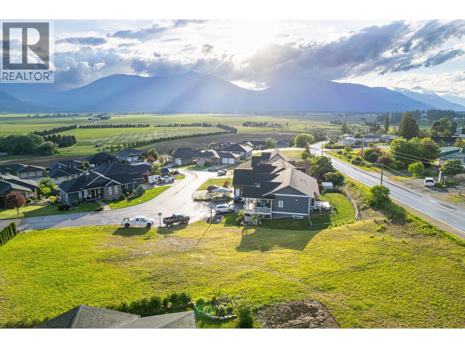 1016 Purcell Crescent, Creston, BC