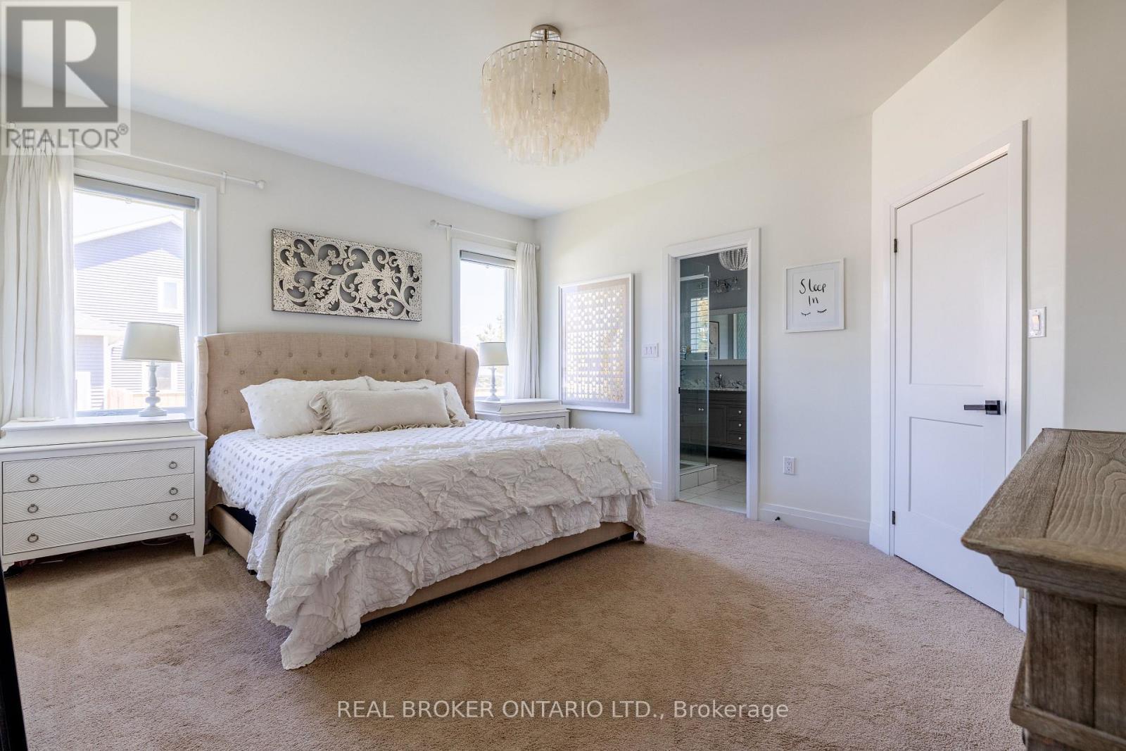 19 Cheslock Crescent, Oro-Medonte, ON - Indoor Photo Showing Bedroom