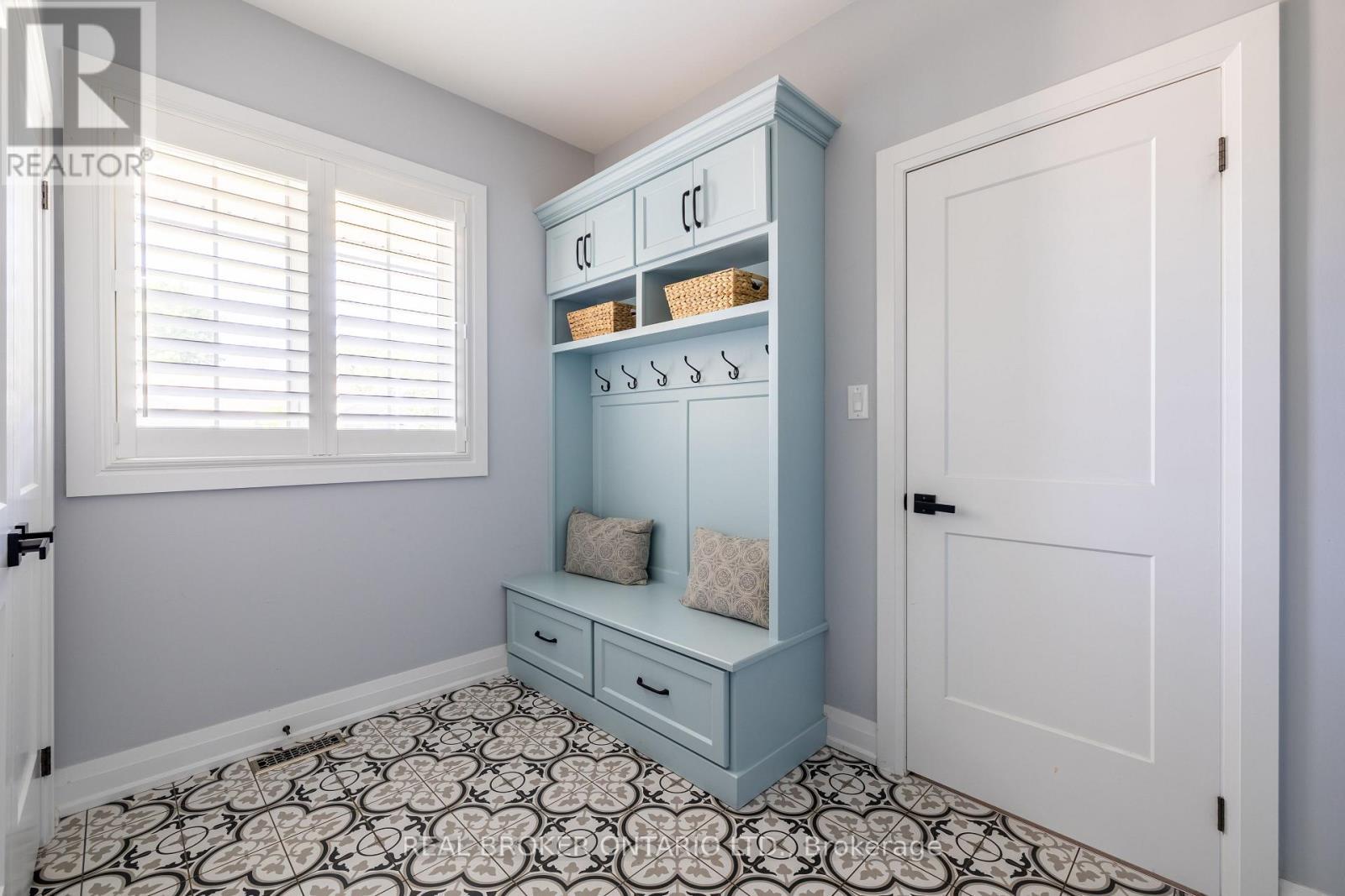 19 Cheslock Crescent, Oro-Medonte, ON - Indoor Photo Showing Other Room