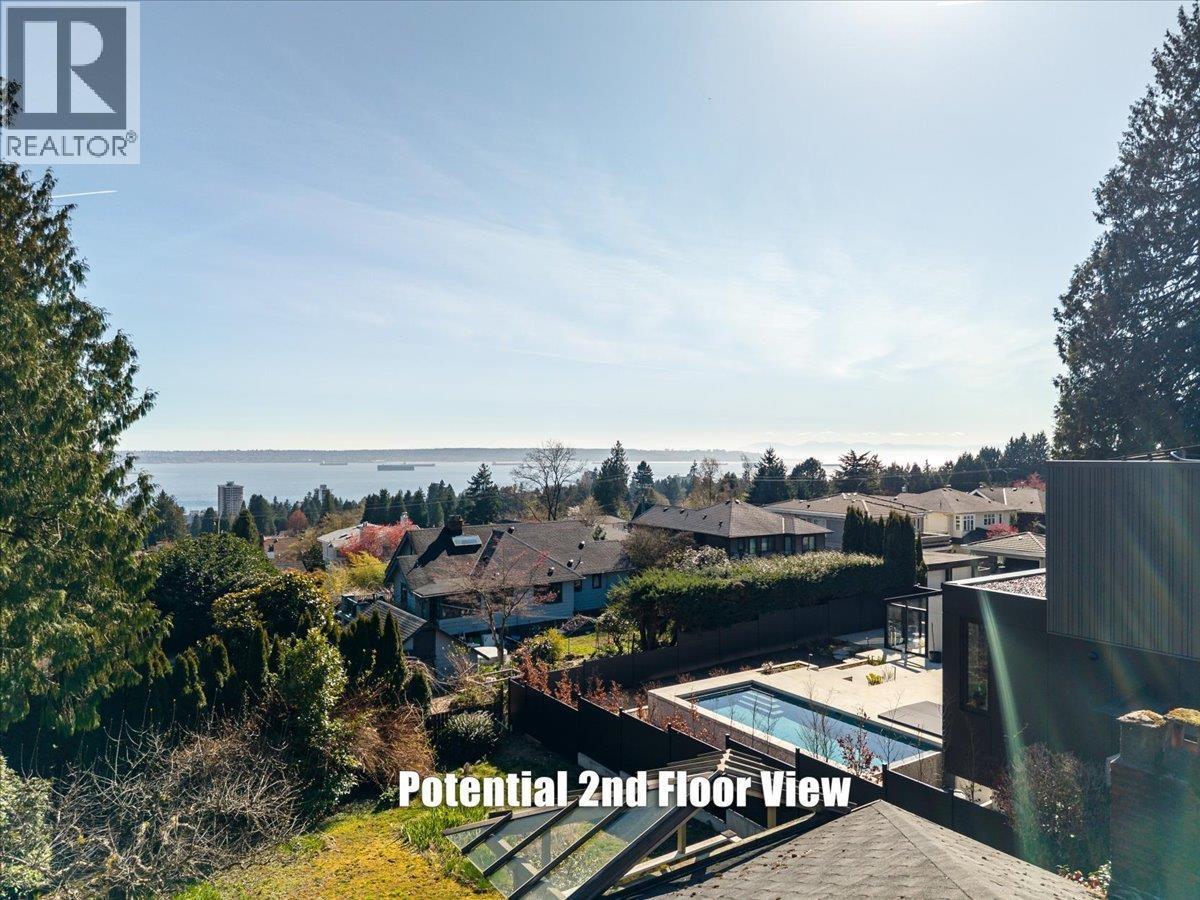 1430 Nelson Avenue, West Vancouver, BC