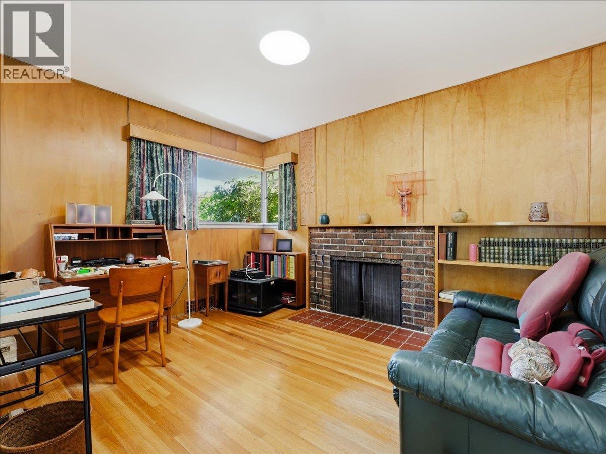 1430 Nelson Avenue, West Vancouver, BC