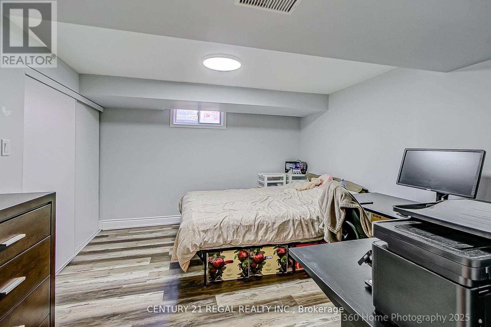 17 Electro Road, Toronto, ON - Indoor