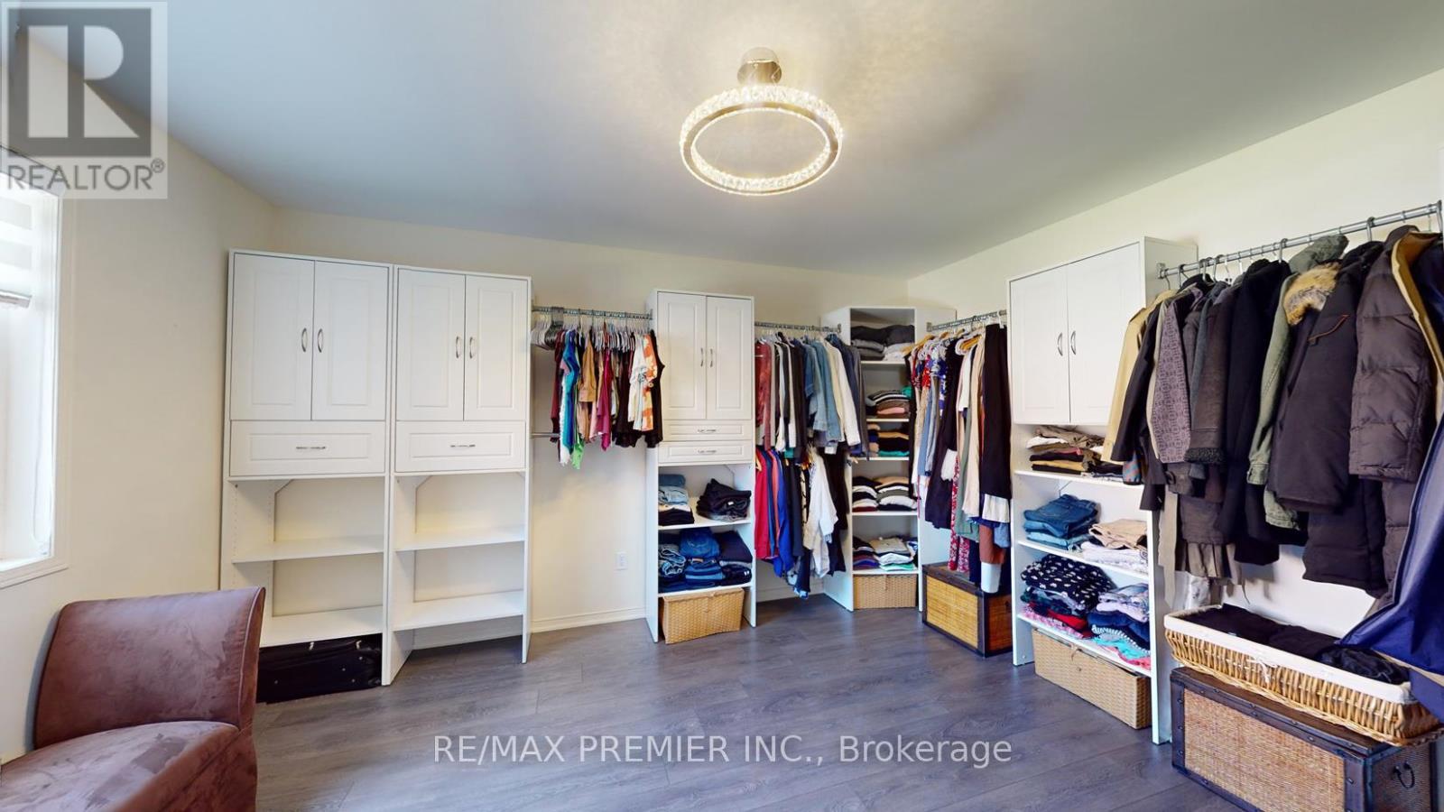 2307 Pilgrim Square, Oshawa, ON - Indoor With Storage