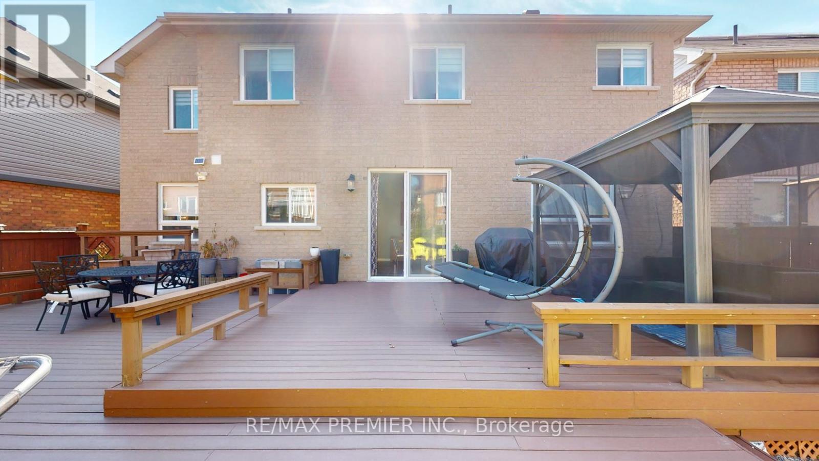 2307 Pilgrim Square, Oshawa, ON - Outdoor With Deck Patio Veranda With Exterior