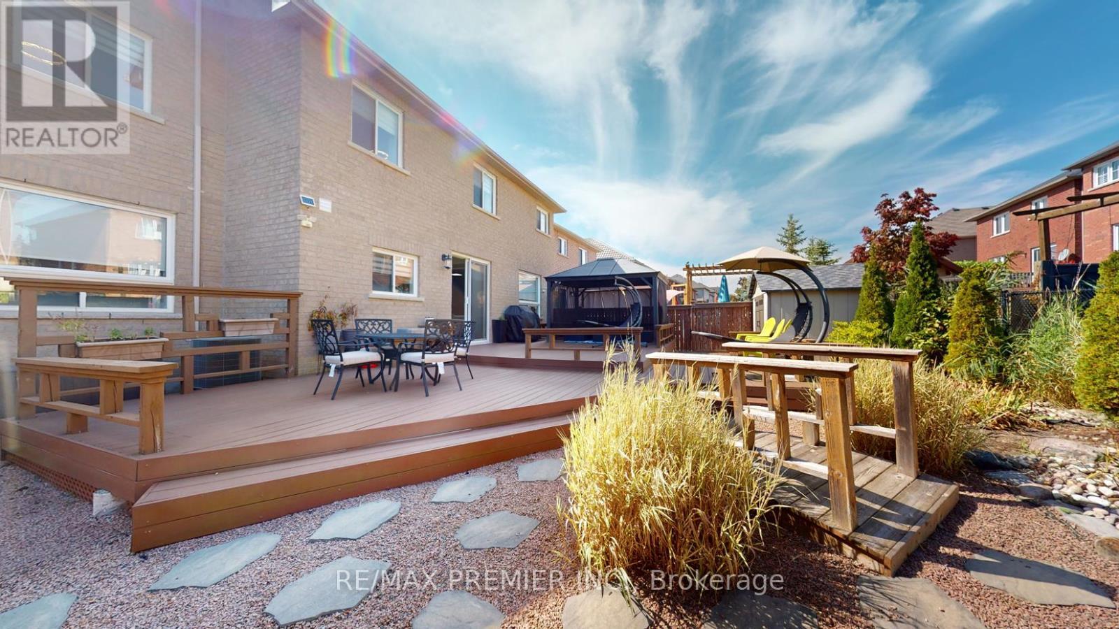 2307 Pilgrim Square, Oshawa, ON - Outdoor With Deck Patio Veranda With Exterior