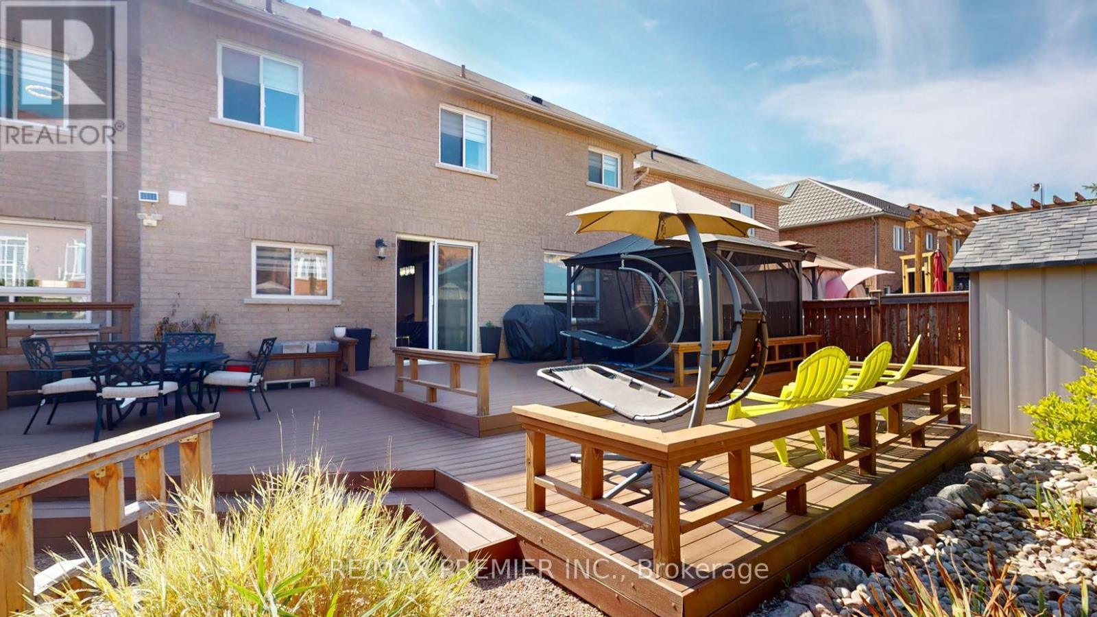2307 Pilgrim Square, Oshawa, ON - Outdoor With Deck Patio Veranda With Exterior