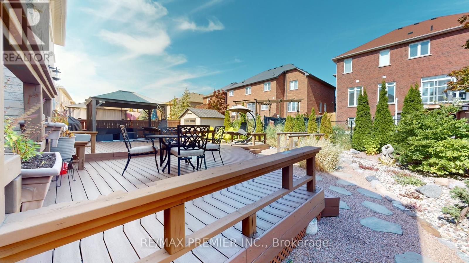 2307 Pilgrim Square, Oshawa, ON - Outdoor With Deck Patio Veranda With Exterior