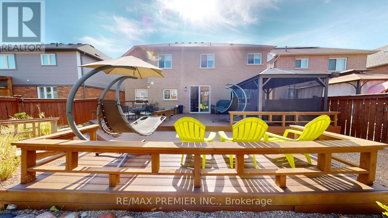 2307 Pilgrim Square, Oshawa, ON - Outdoor With Deck Patio Veranda