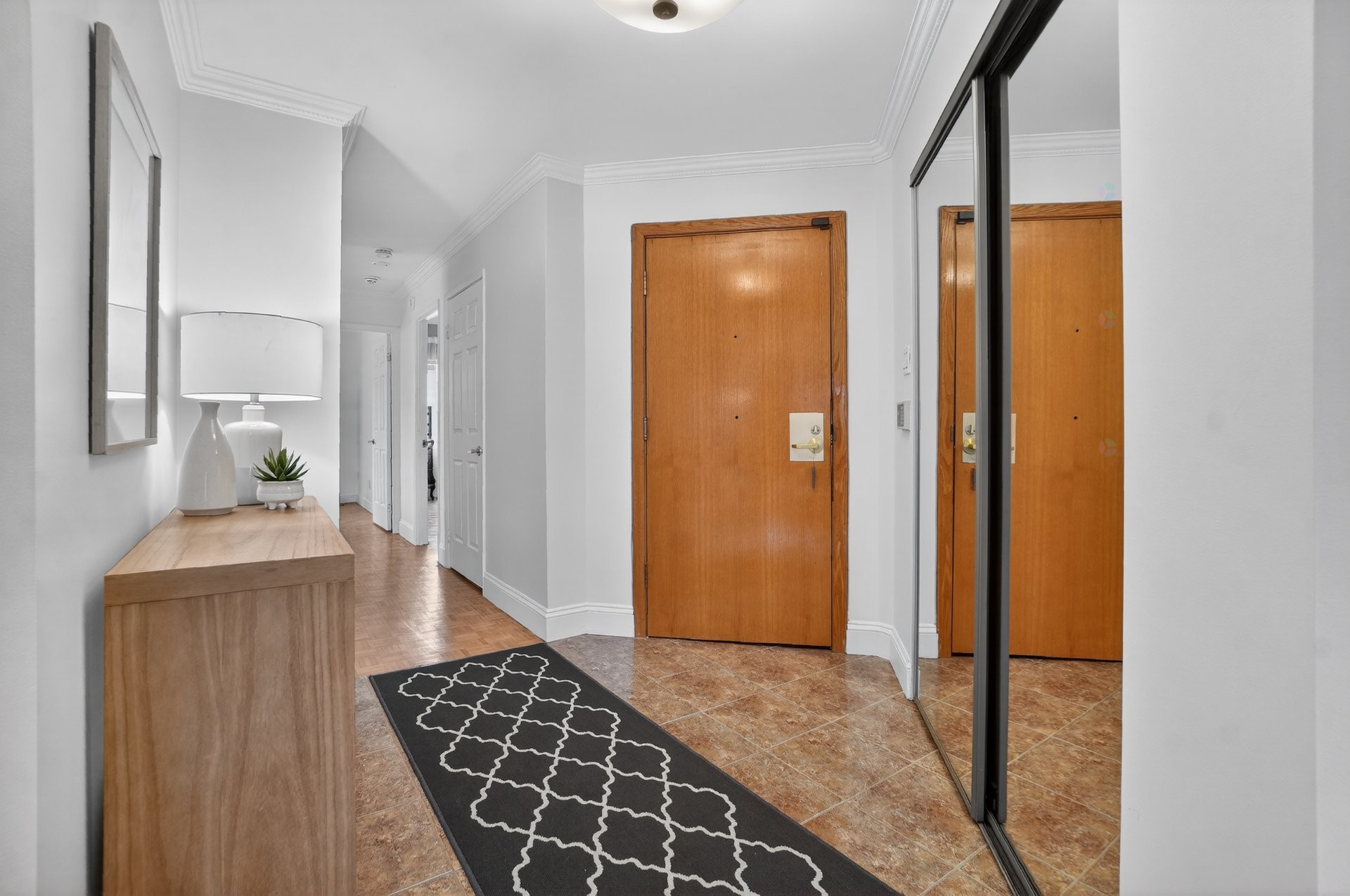 Mud Room - 114-450 Rue St-Georges, Saint-Lambert, QC - Indoor Photo Showing Other Room