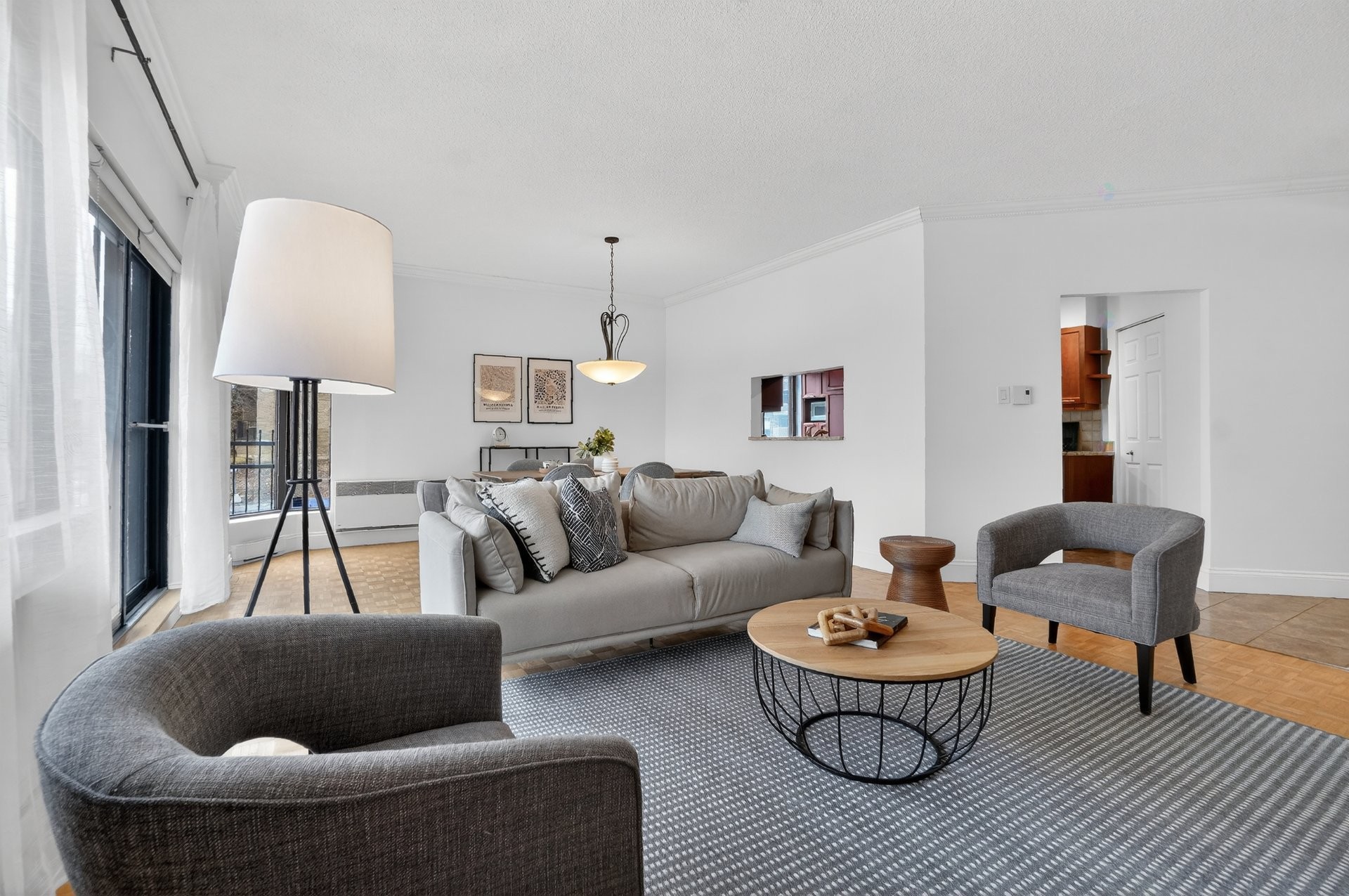 Living Room - 114-450 Rue St-Georges, Saint-Lambert, QC - Indoor Photo Showing Living Room
