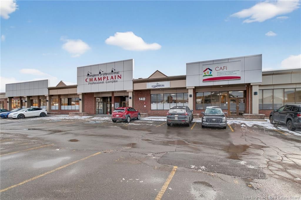 207-140 Champlain St, Dieppe, NB