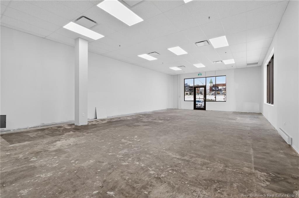 207-140 Champlain St, Dieppe, NB