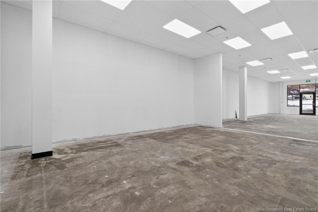 207-140 Champlain St, Dieppe, NB