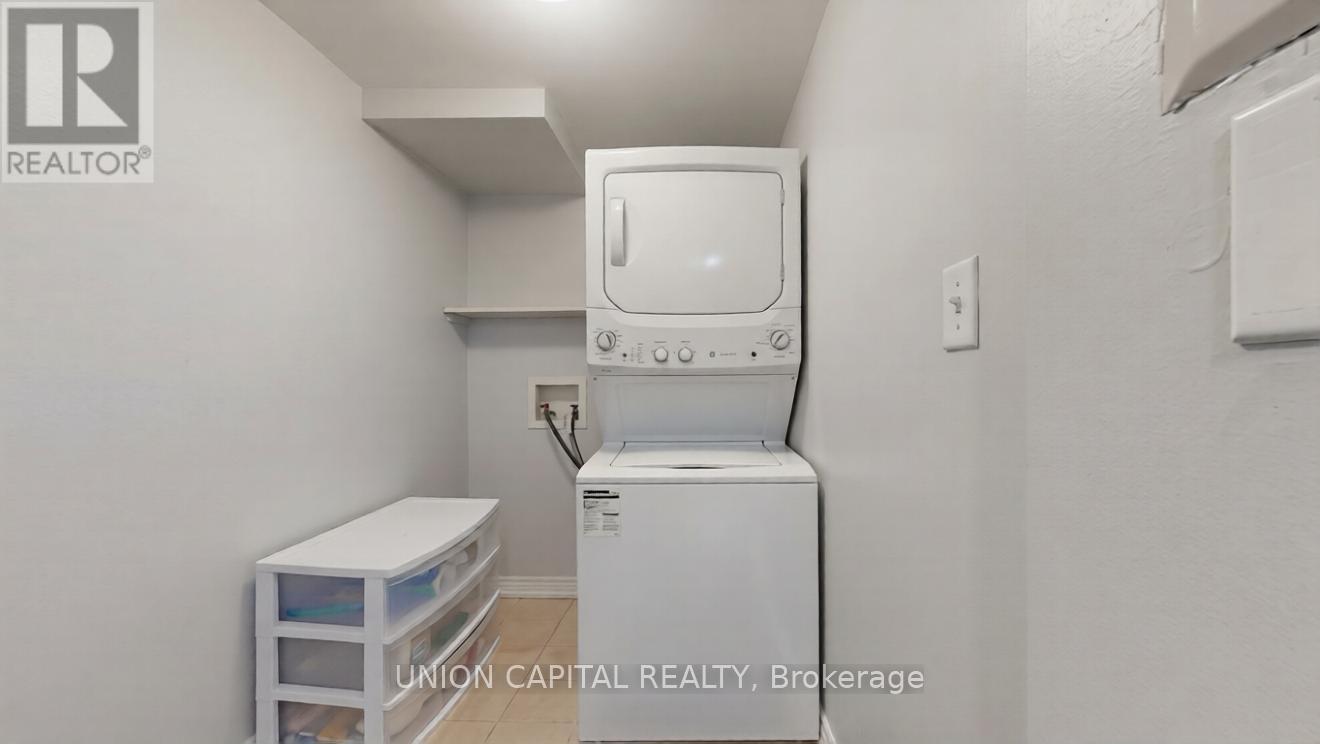 217 - 3 Ellesmere Street, Richmond Hill, ON - Indoor Photo Showing Laundry Room