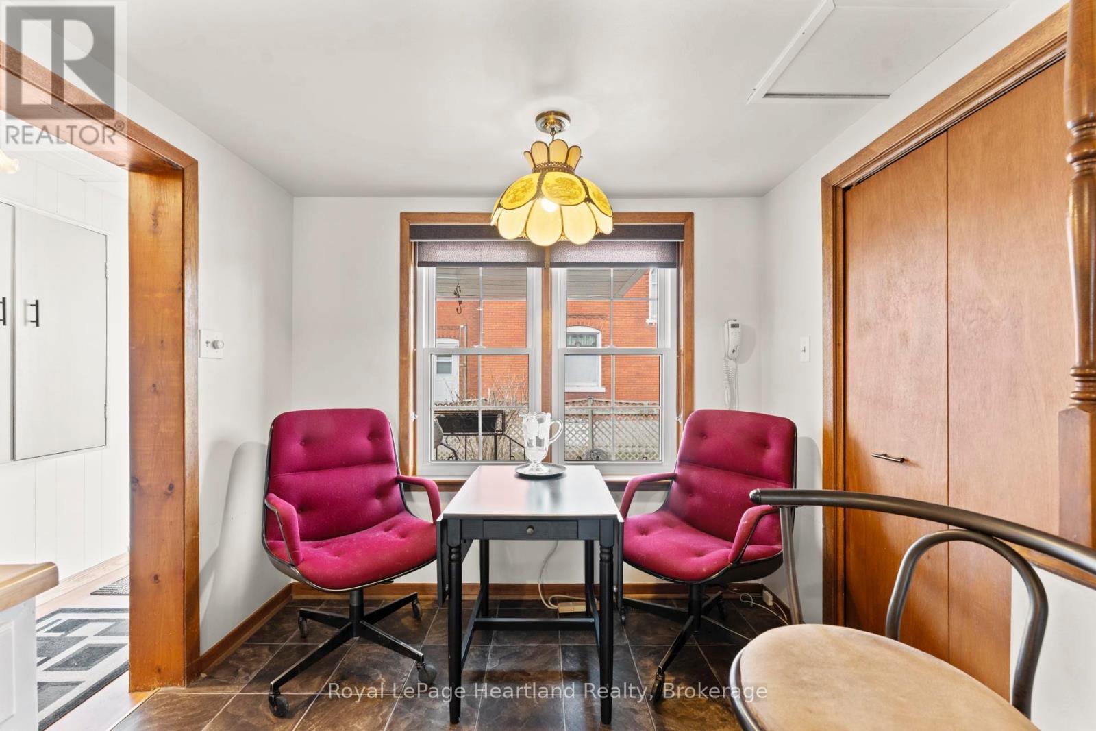 107 Victoria Street N, Goderich (Goderich (Town)), ON - Indoor Photo Showing Dining Room