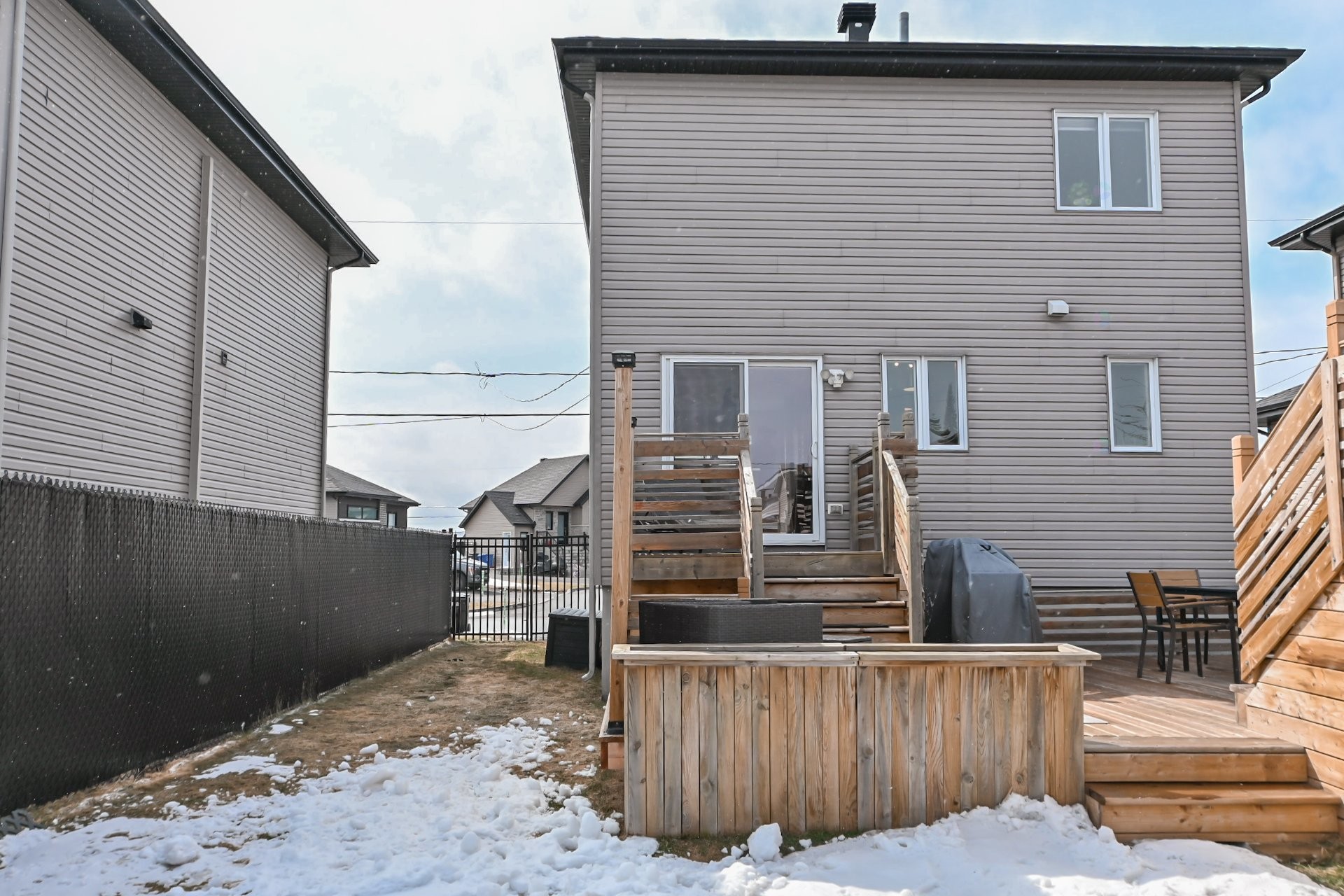 Cour - 634 Rue Beauregard, Saint-Lin/Laurentides, QC - Outdoor With Exterior