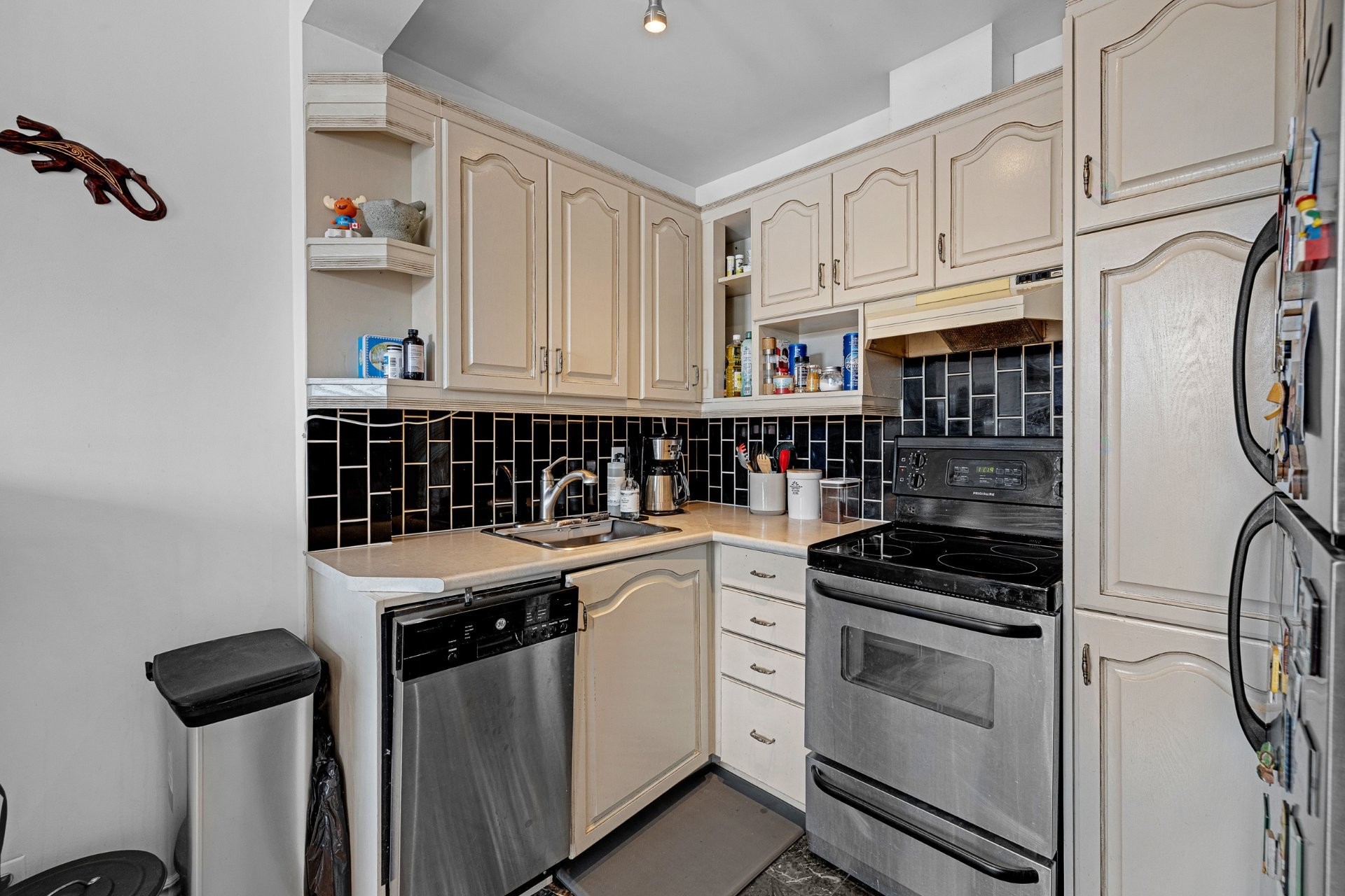 Cuisine - 447 Av. Prince-Albert, Westmount, QC - Indoor Photo Showing Kitchen