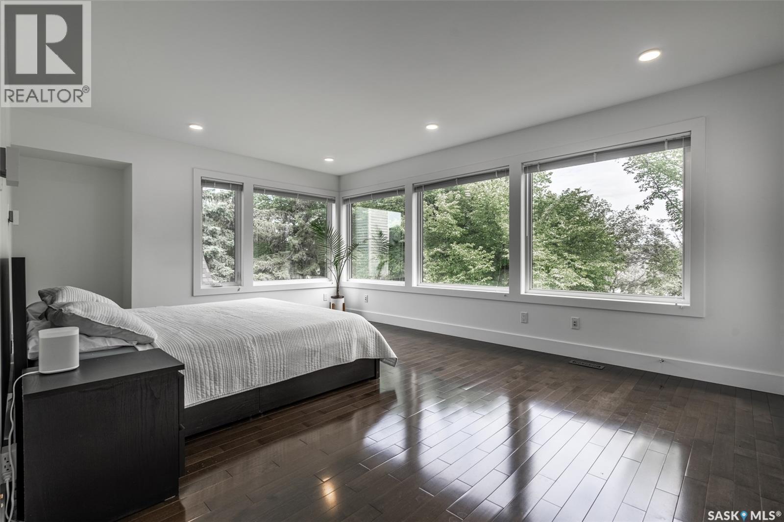 1150 Spadina Crescent E, Saskatoon, SK - Indoor Photo Showing Bedroom