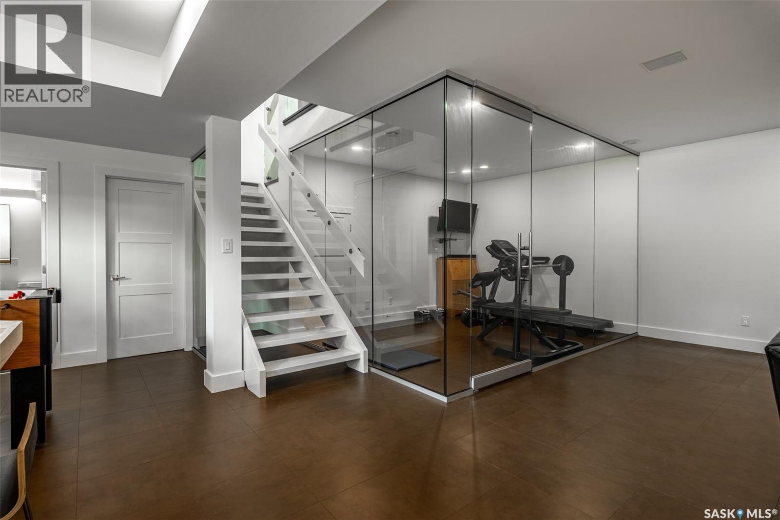 1150 Spadina Crescent E, Saskatoon, SK - Indoor Photo Showing Gym Room