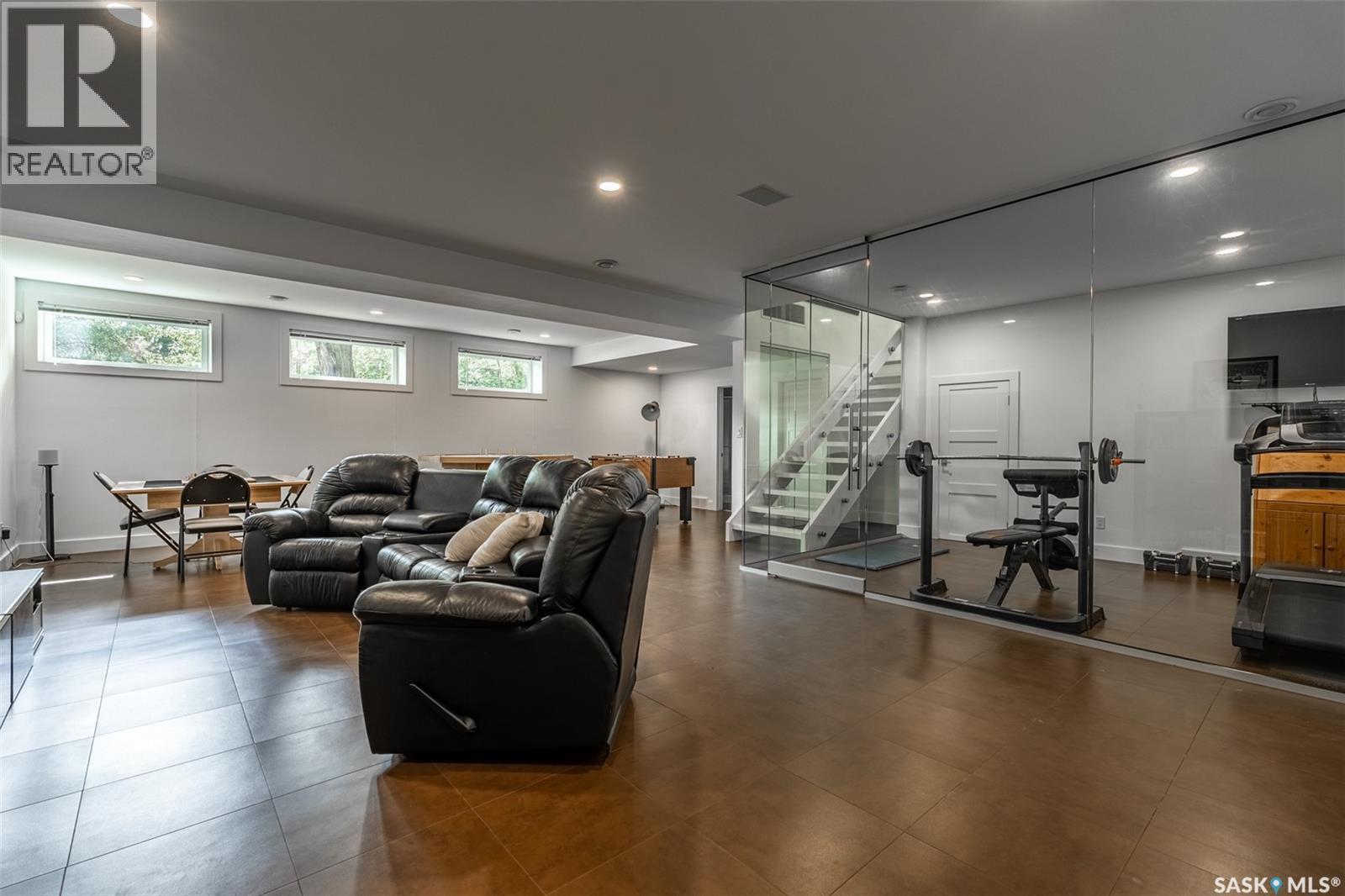 1150 Spadina Crescent E, Saskatoon, SK - Indoor