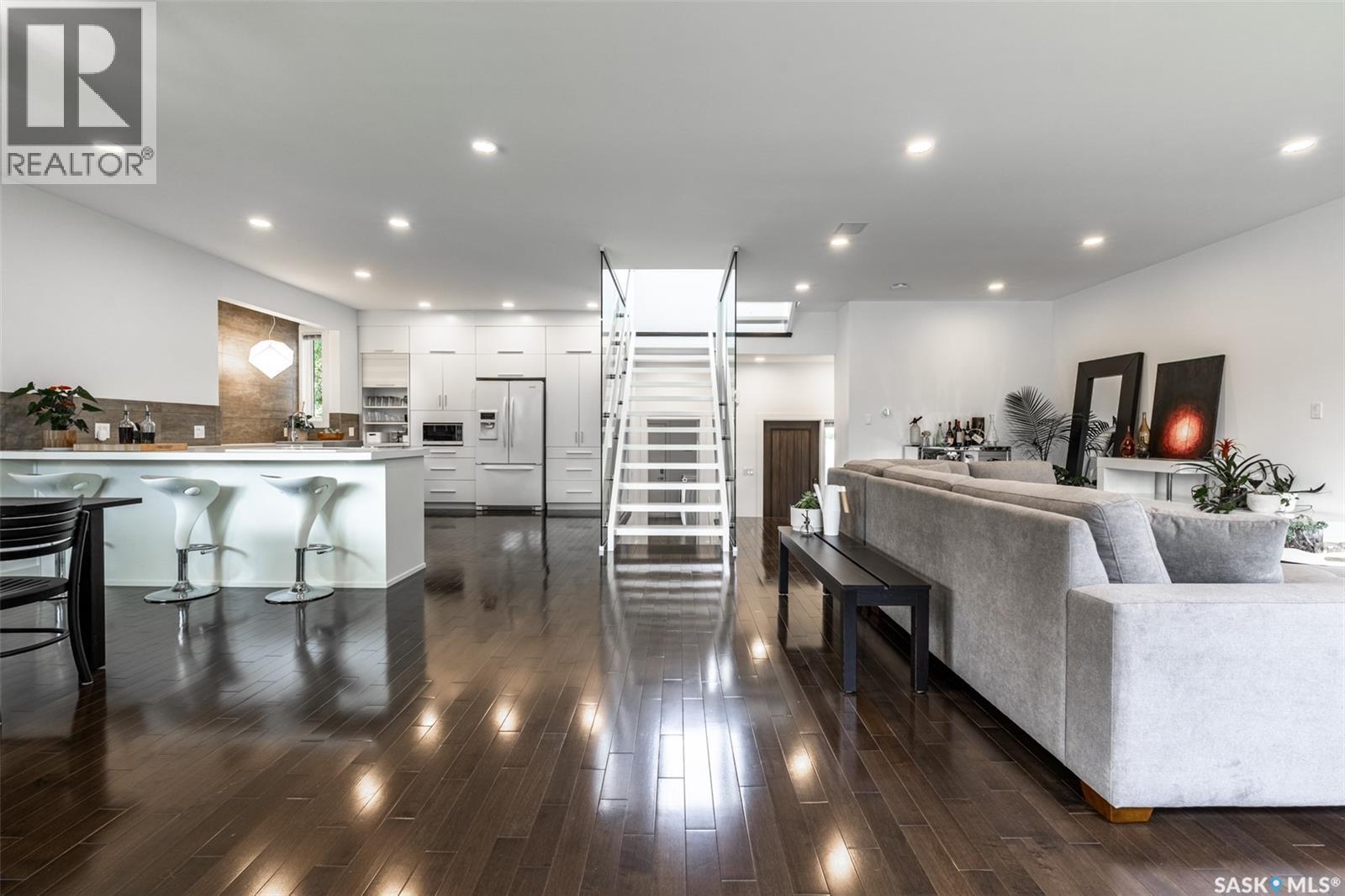 1150 Spadina Crescent E, Saskatoon, SK - Indoor Photo Showing Other Room