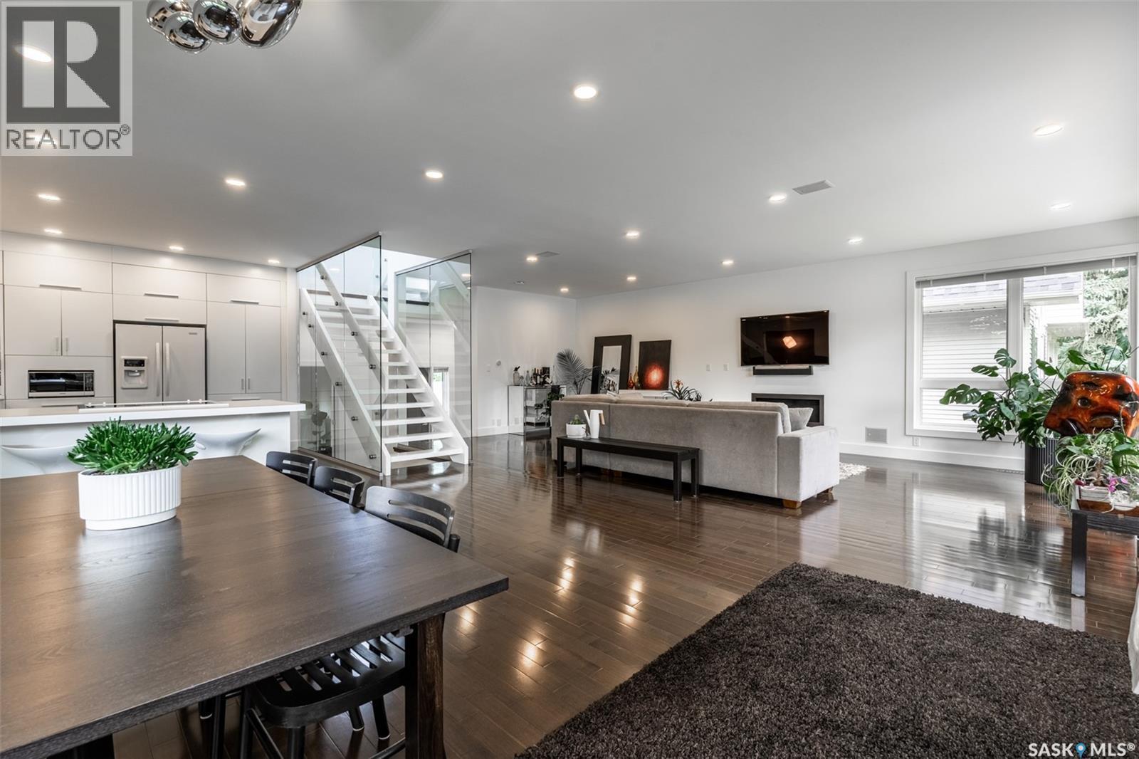 1150 Spadina Crescent E, Saskatoon, SK - Indoor